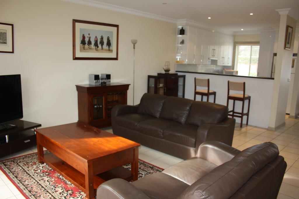 Albury Suites - Schubach Street Oda fotoğraf