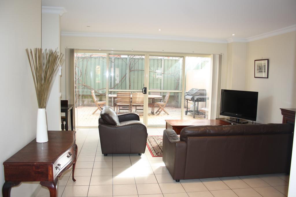 Albury Suites - Schubach Street Oda fotoğraf