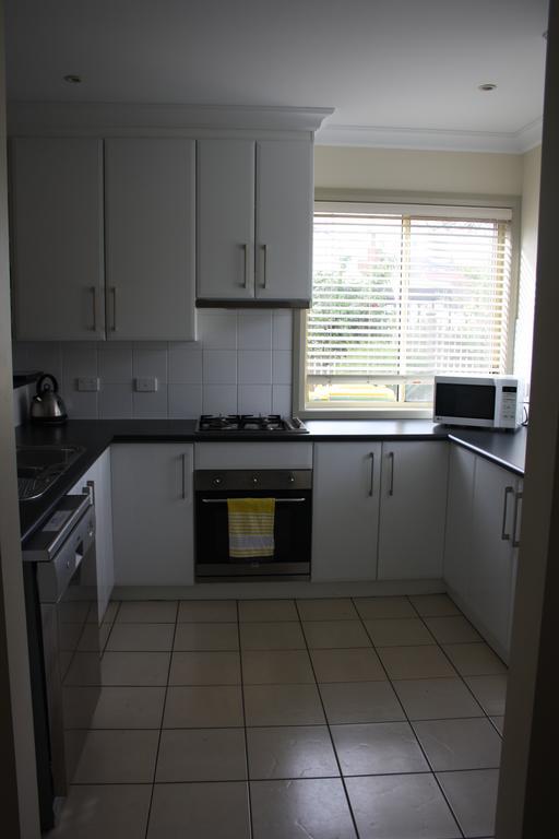 Albury Suites - Schubach Street Dış mekan fotoğraf